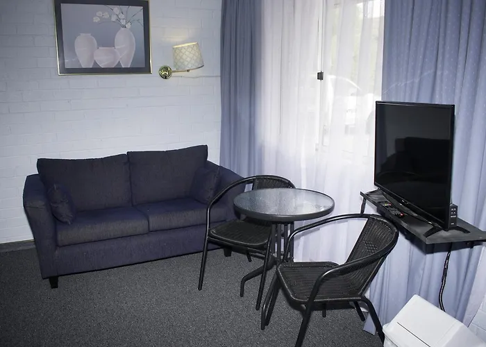 Bridge Motel